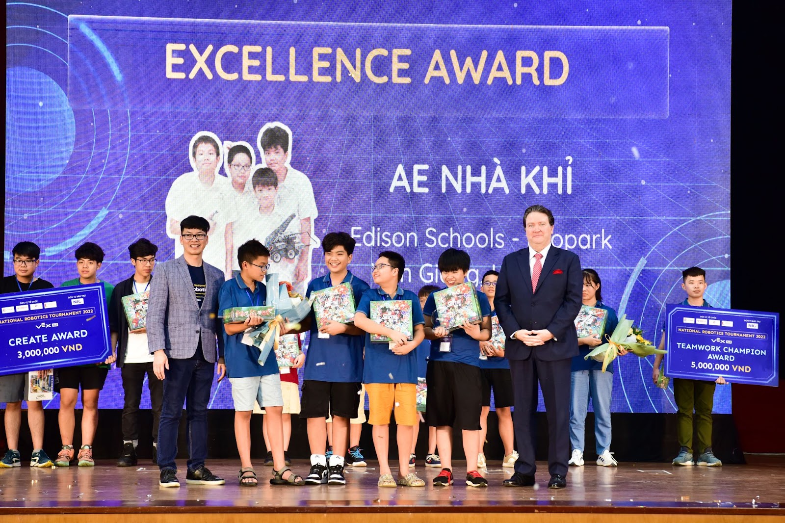 C NG B GI I V CH VEX IQ ROBOTICS TO N QU C 2023 STEAM For Vietnam Blog